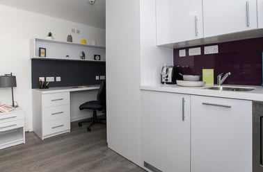 Popes Lane, West Ealing, London - Image 3